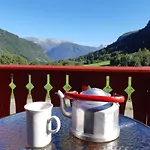 艾斯达尔度假露营地 营地 埃兹达尔