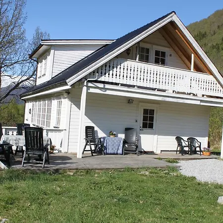 Og Eidsdal